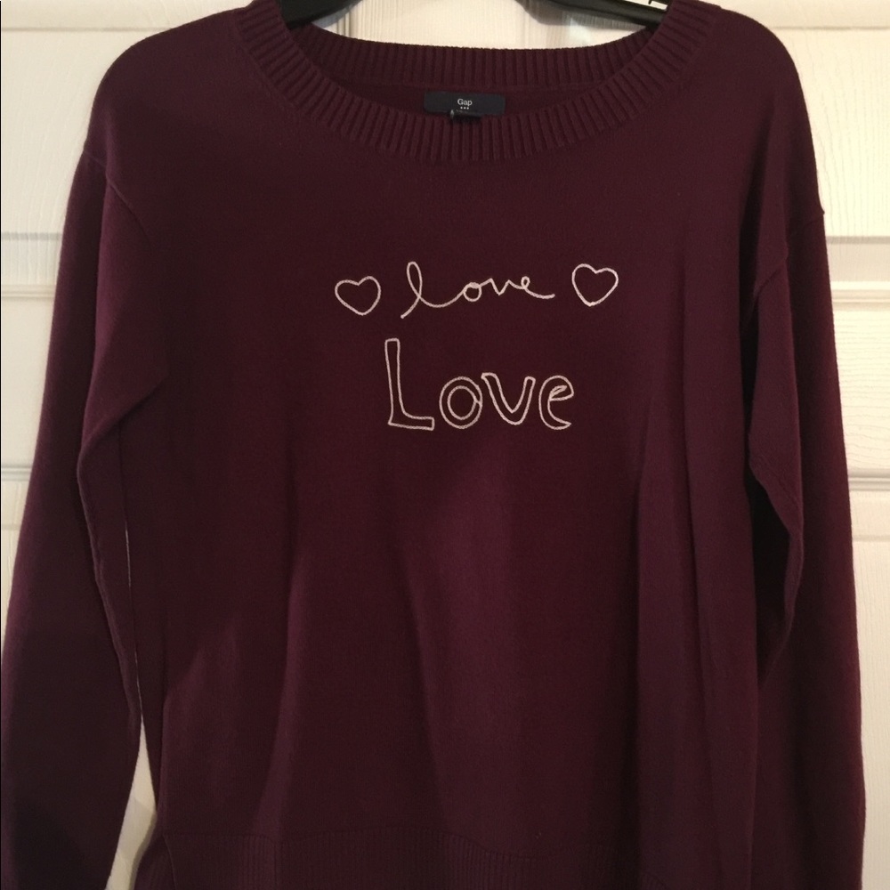Gap maroon sweater